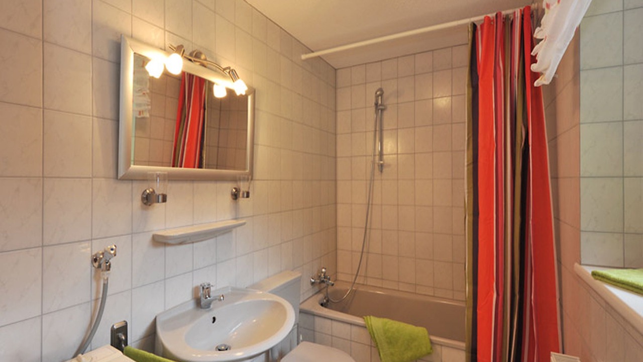 Photo of Bathroom in Grunern