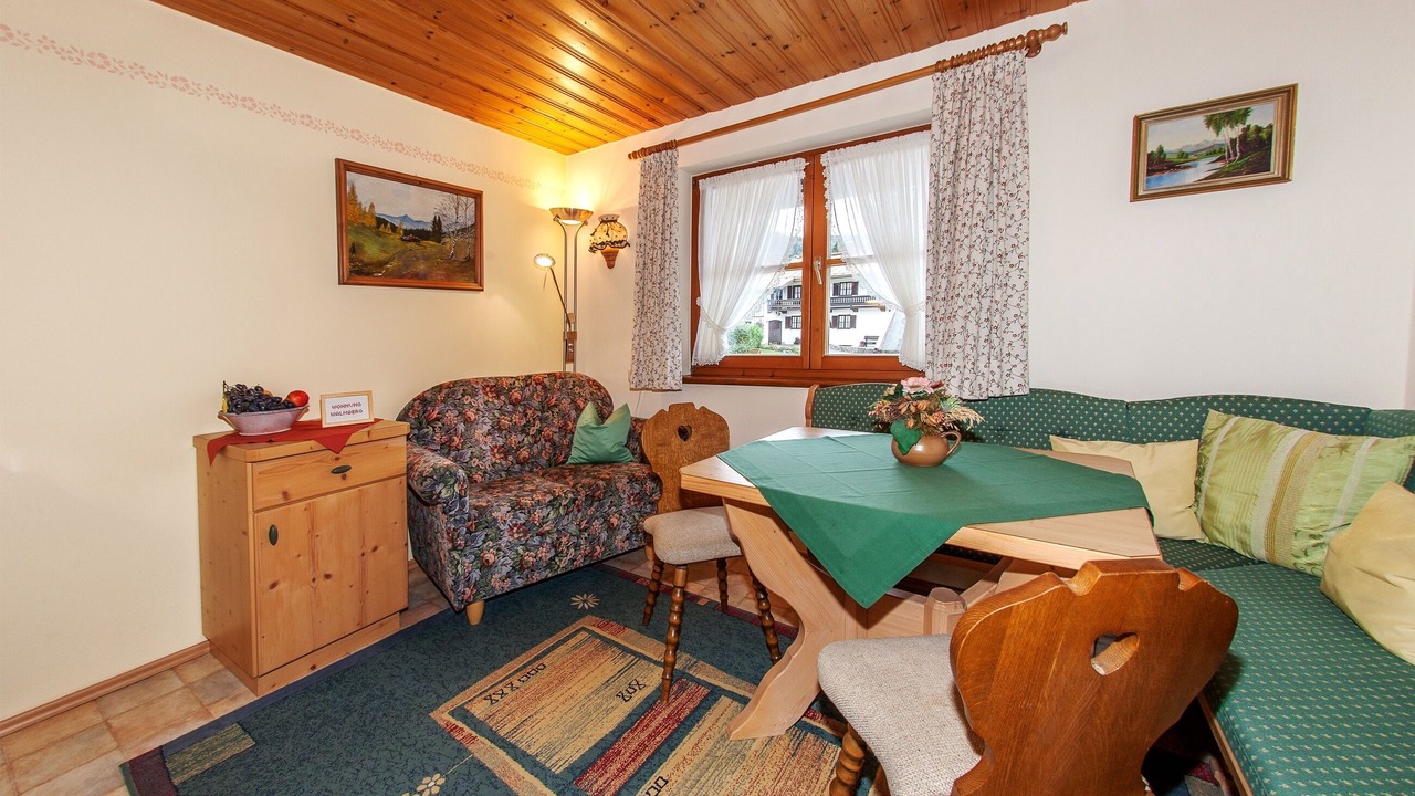 Photo of Livingroom in Entfelden