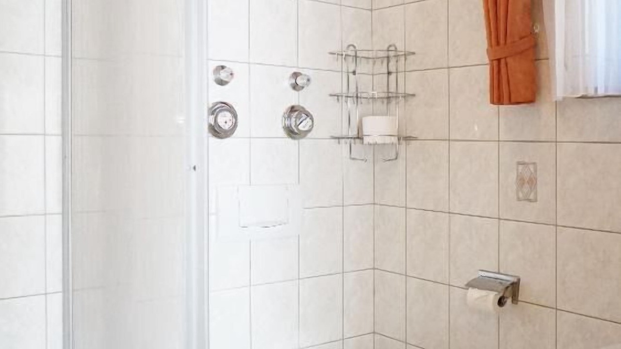 Photo of Bathroom in Wurding