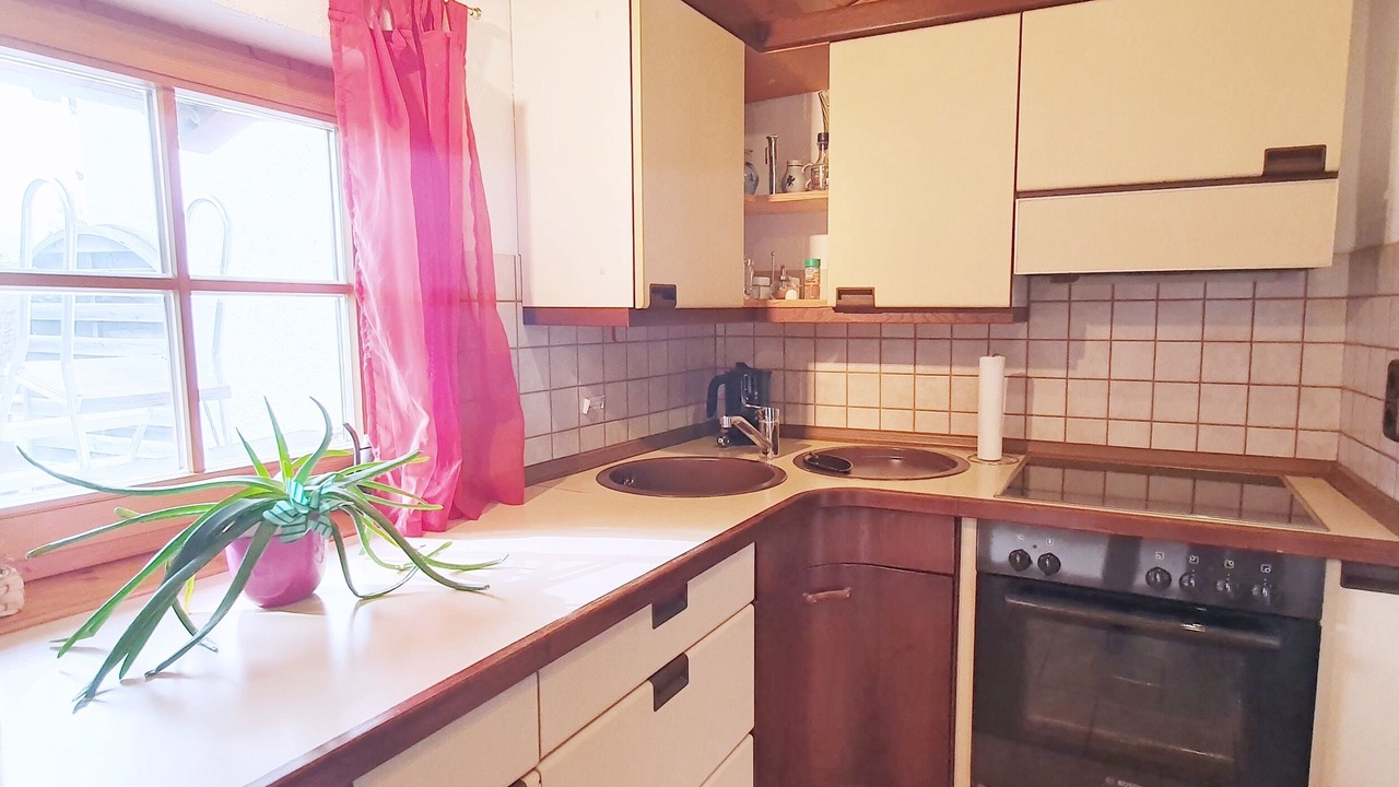 Photo of Kitchen in Reifing
