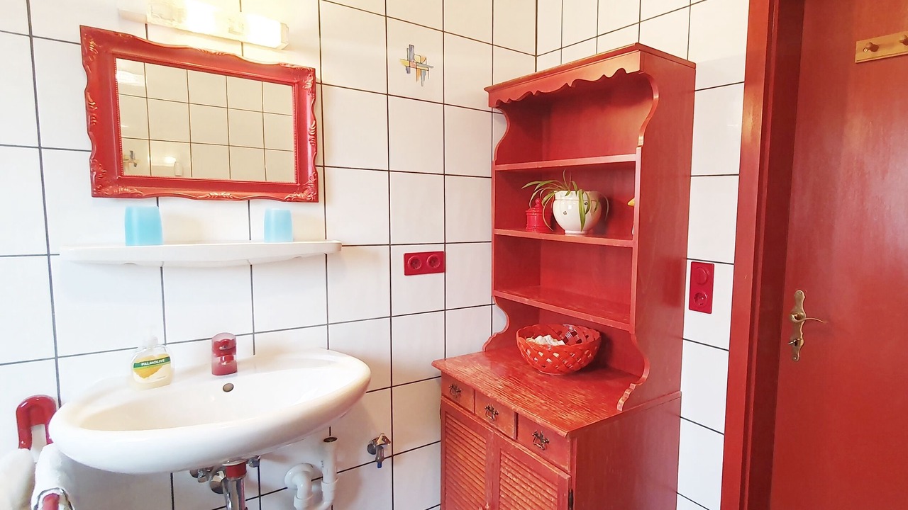 Photo of Bathroom in Reifing