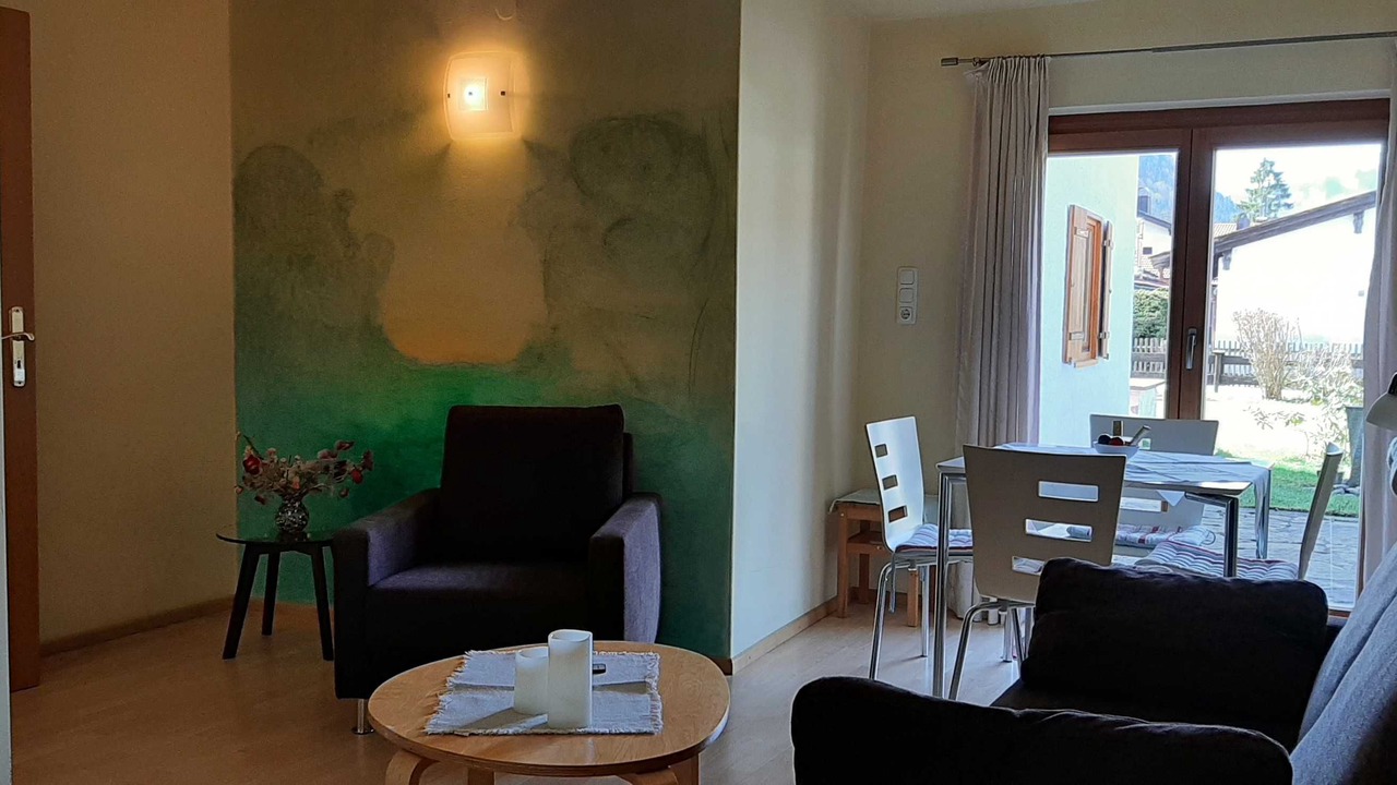 Photo of Livingroom in Trinis