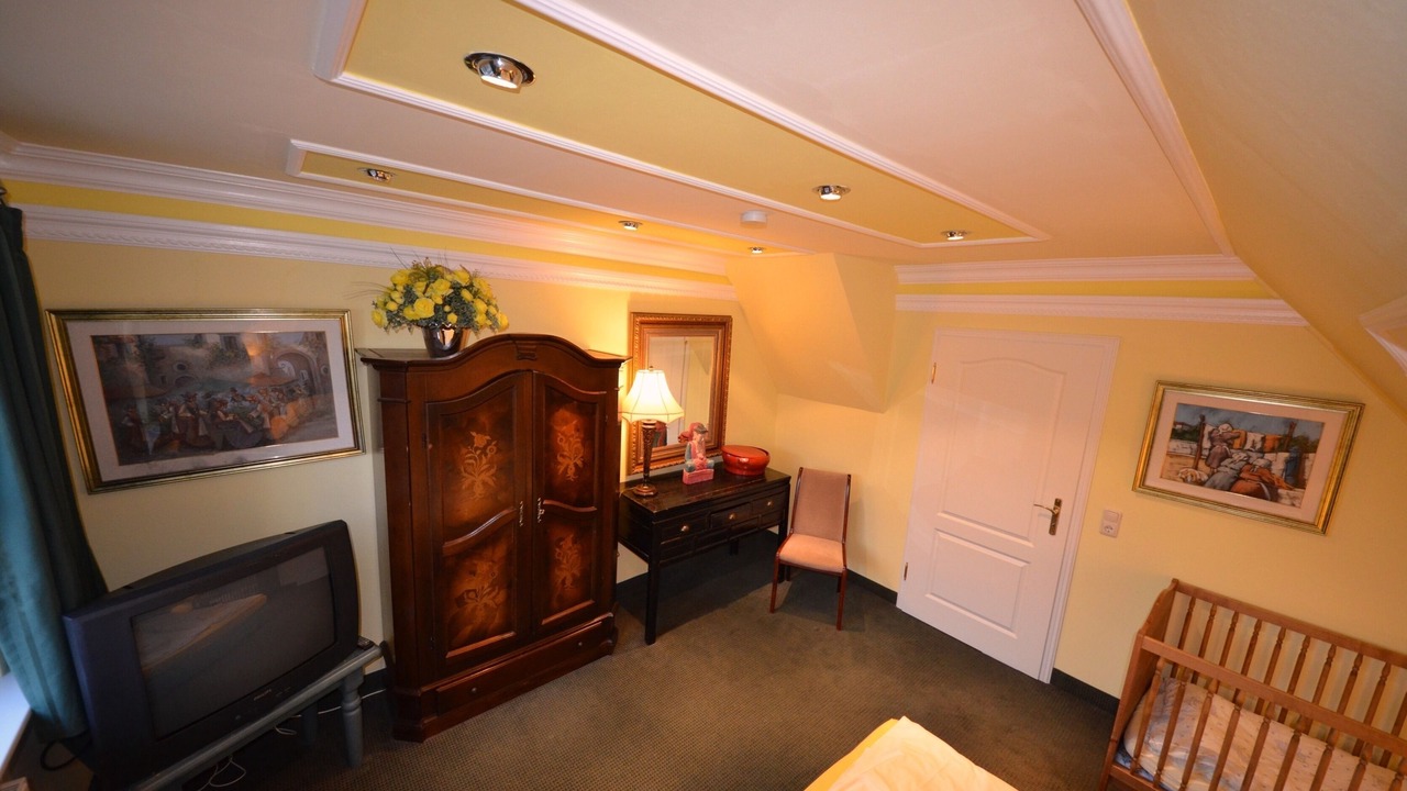 Photo of Bedroom in Gross Zicker