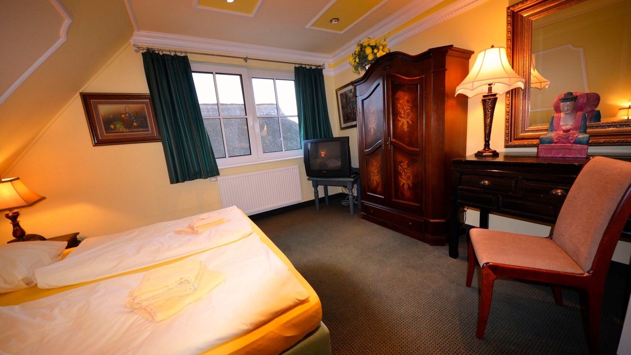 Photo of Bedroom in Gross Zicker