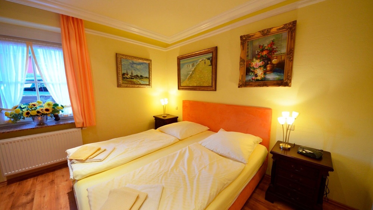 Photo of Bedroom in Gross Zicker