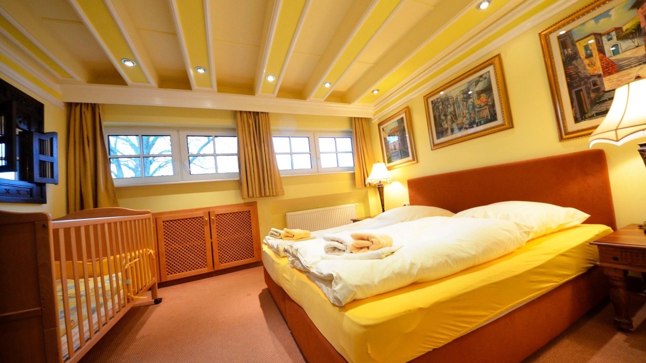 Photo of Bedroom in Gross Zicker