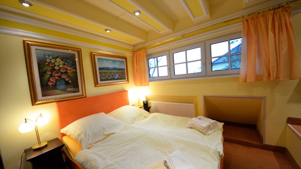 Photo of Bedroom in Gross Zicker