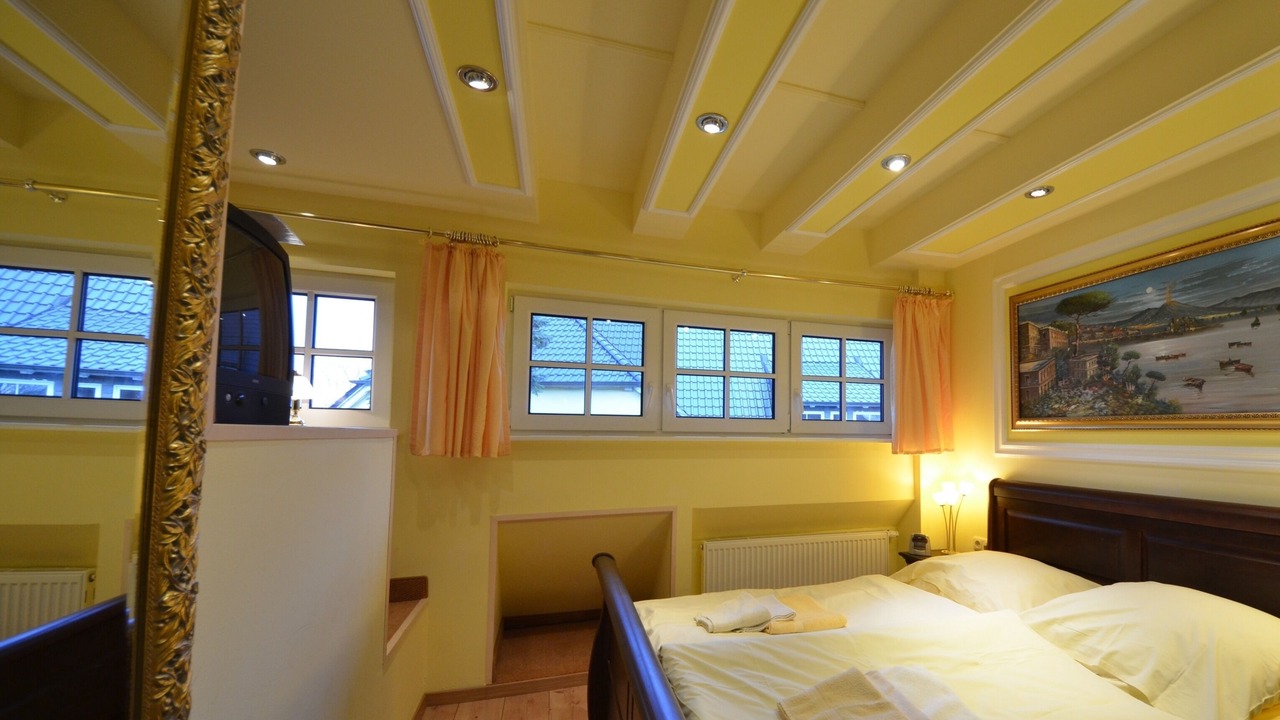 Photo of Bedroom in Gross Zicker