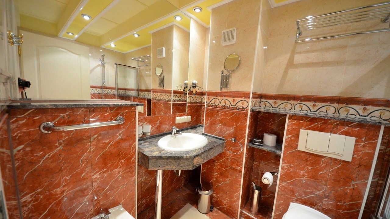 Photo of Bathroom in Gross Zicker