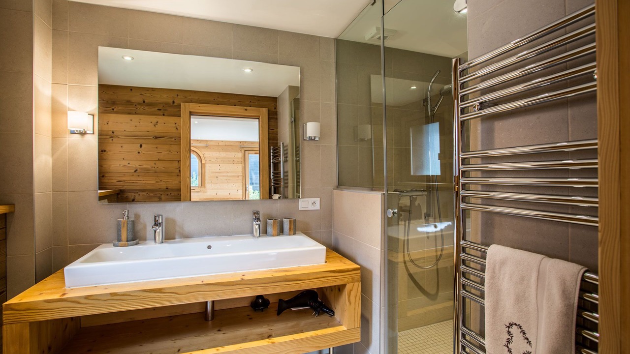 Photo of Bathroom in Montroc