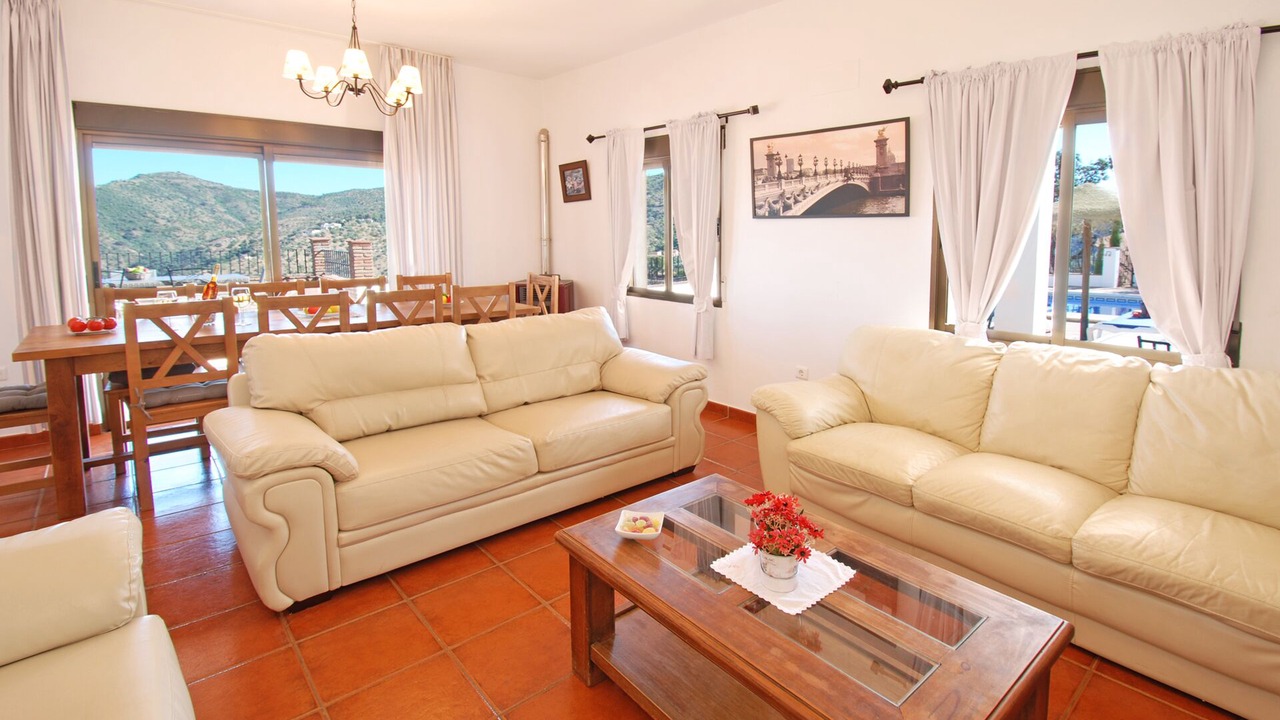 Photo of Livingroom in Comares