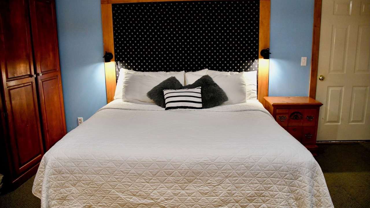 Photo of Bedroom in Laurel Ridge