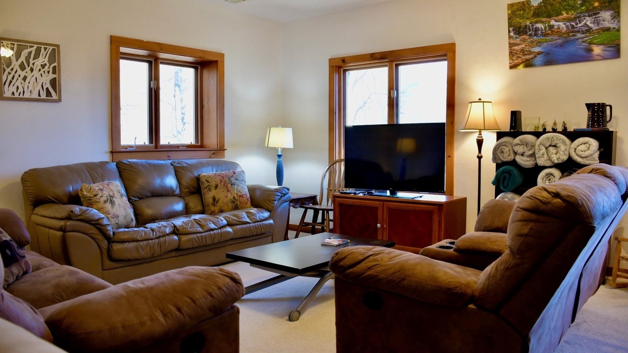 Photo of Livingroom in Laurel Ridge