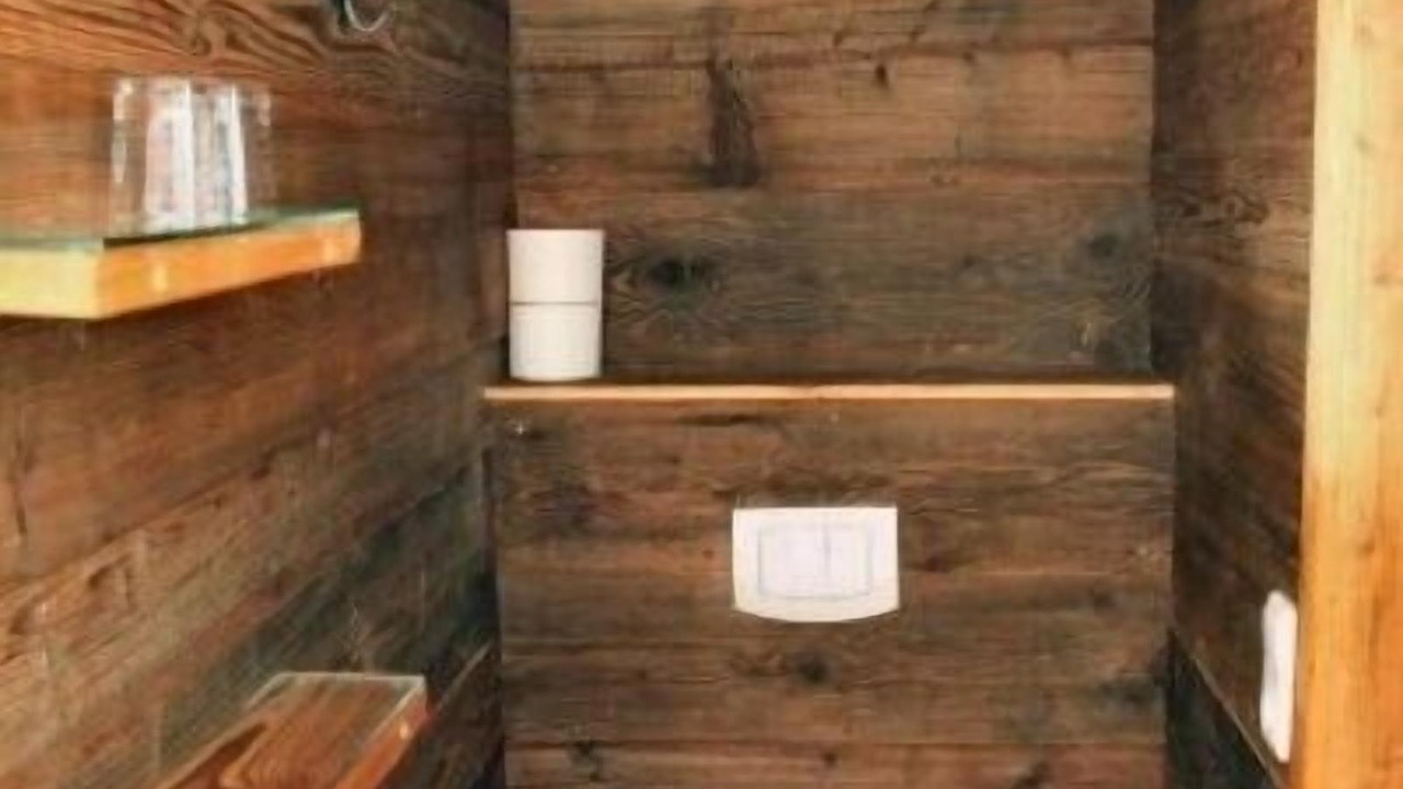 Photo of Bathroom in Regen
