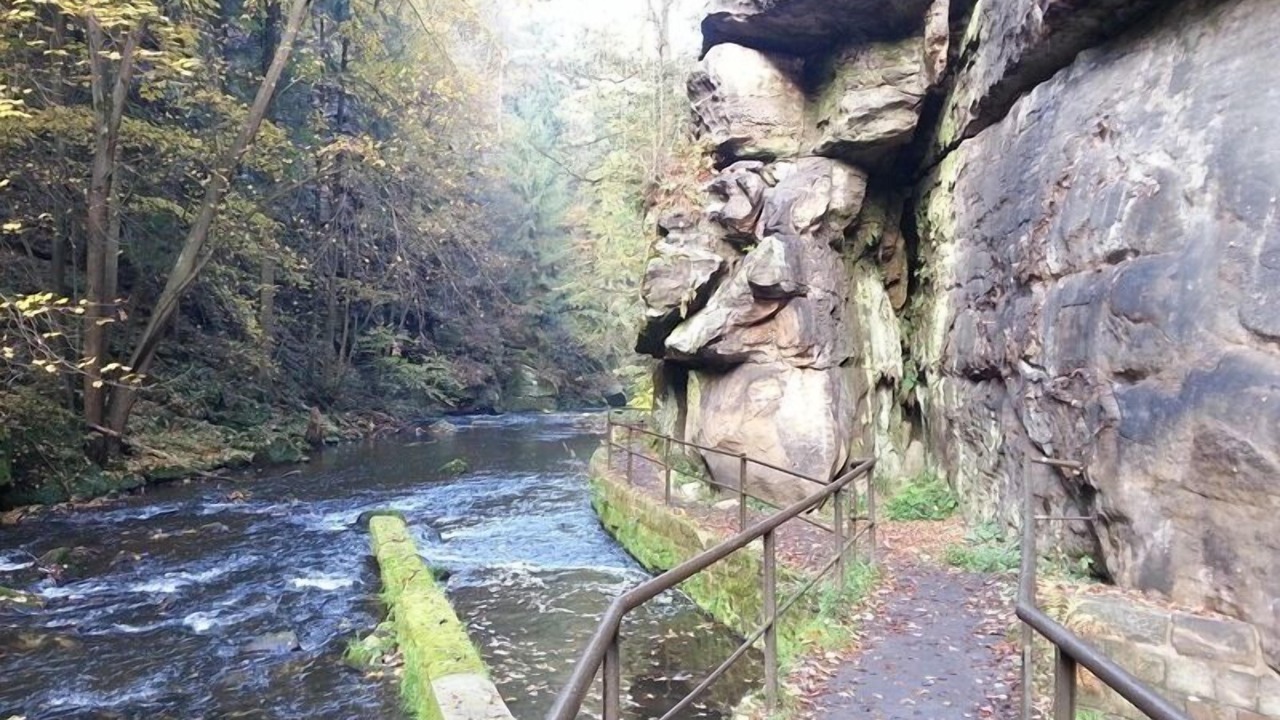 Photo of Others in Daube