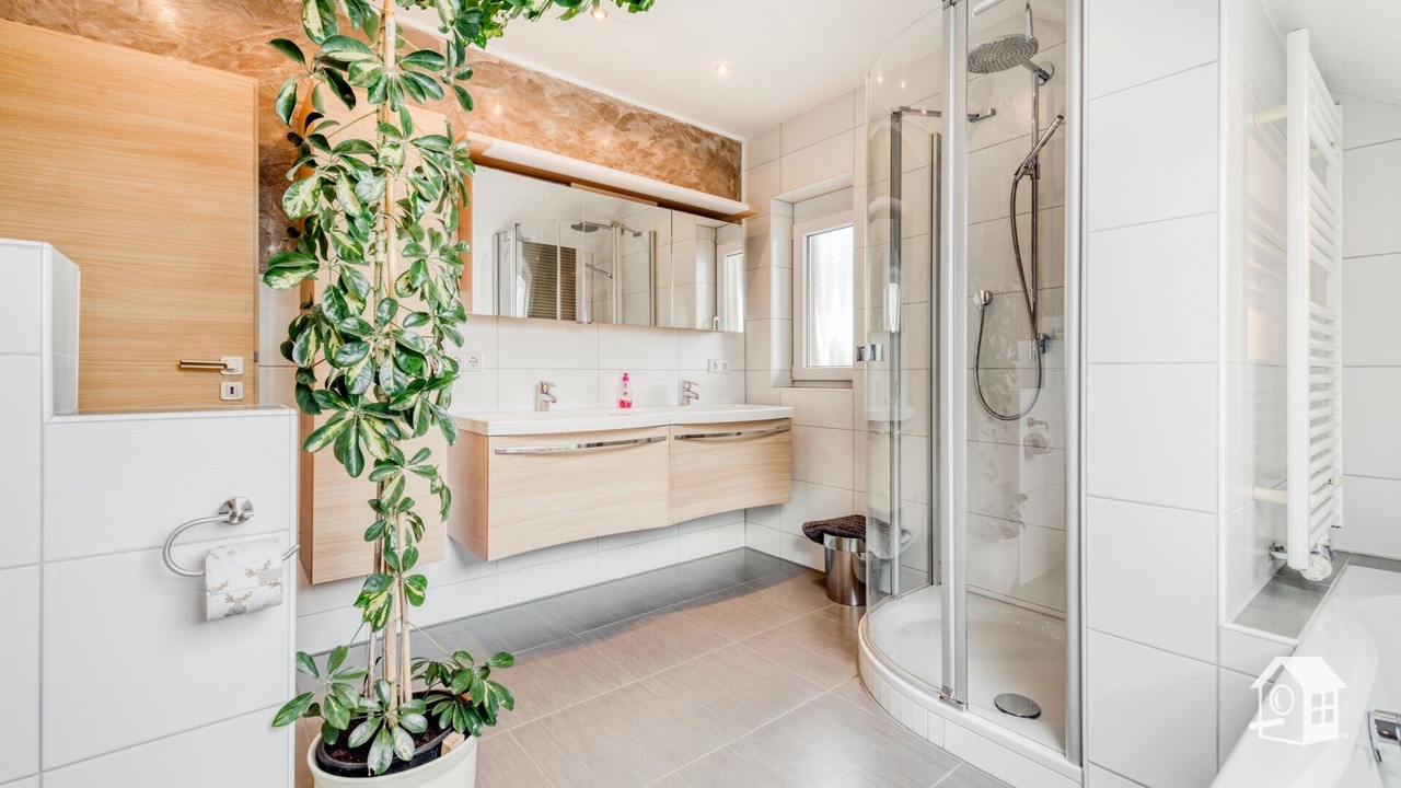Photo of Bathroom in Eckersmuhlen