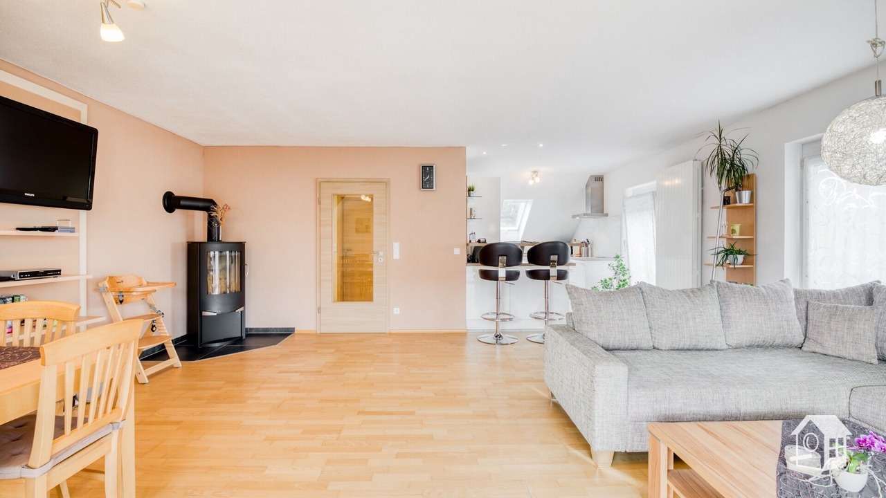Photo of Livingroom in Eckersmuhlen