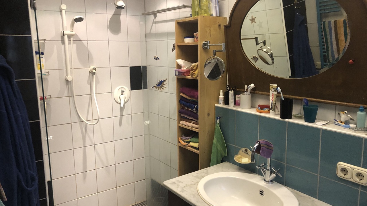 Photo of Bathroom in Roth
