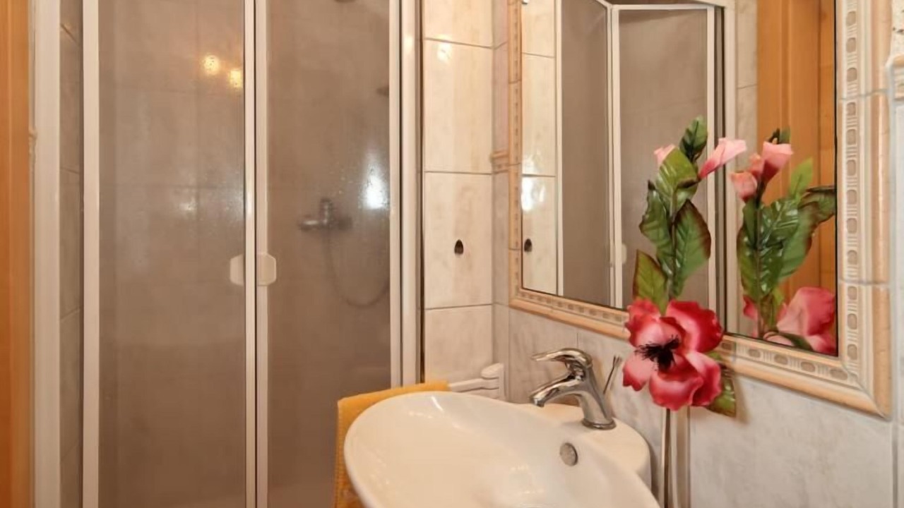 Photo of Bathroom in Zachenberg