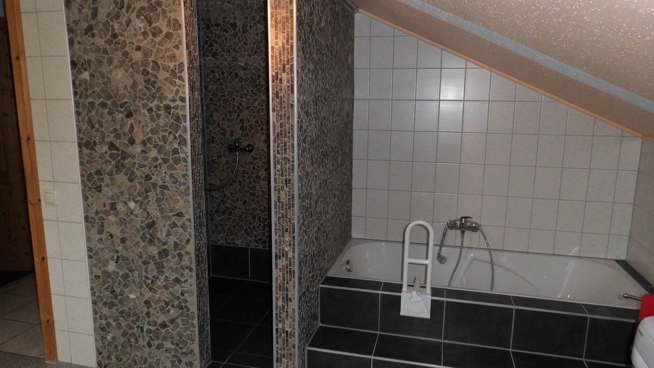 Photo of Bathroom in Landorf