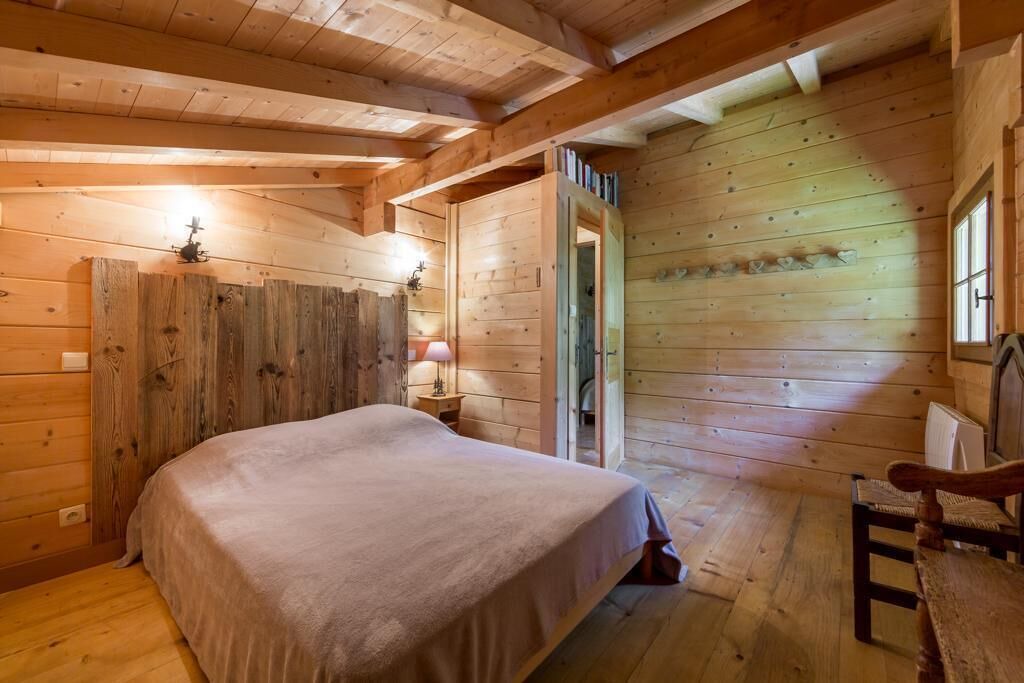 Photo of Bedroom in Servoz