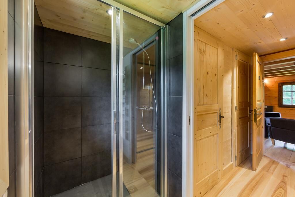 Photo of Bathroom in Servoz