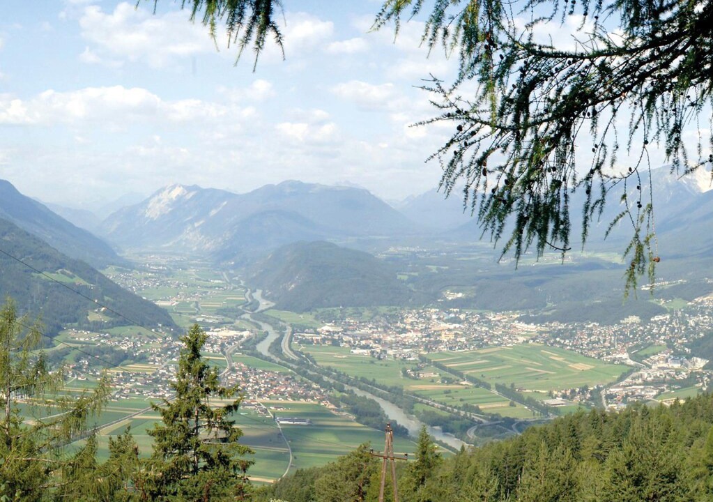 Photo of Others in Mosern
