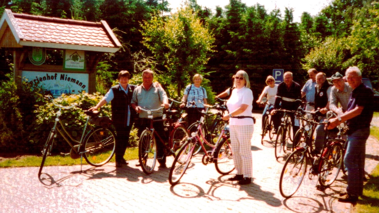 Photo of Others in Lahre