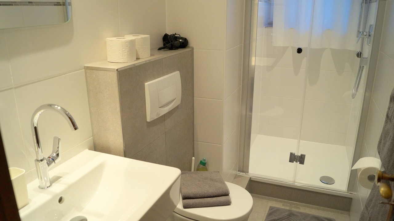 Photo of Bathroom in Schollang