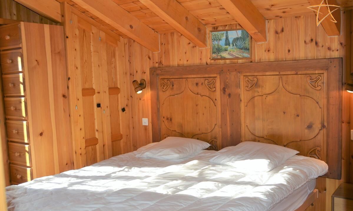 Photo of Bedroom in Saint-Luc
