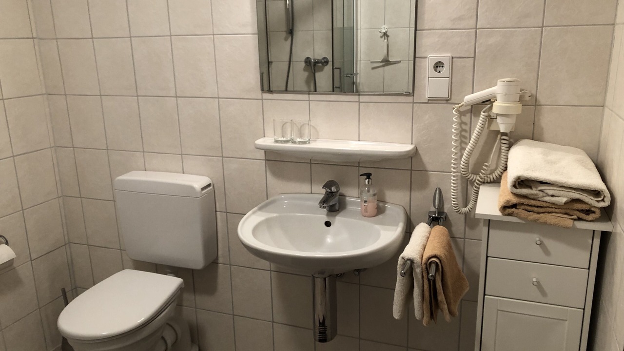Photo of Bathroom in Schienen