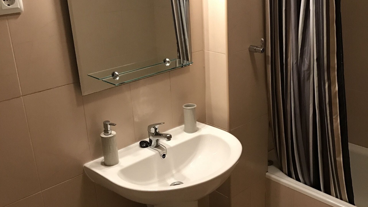 Photo of Bathroom in Roldan