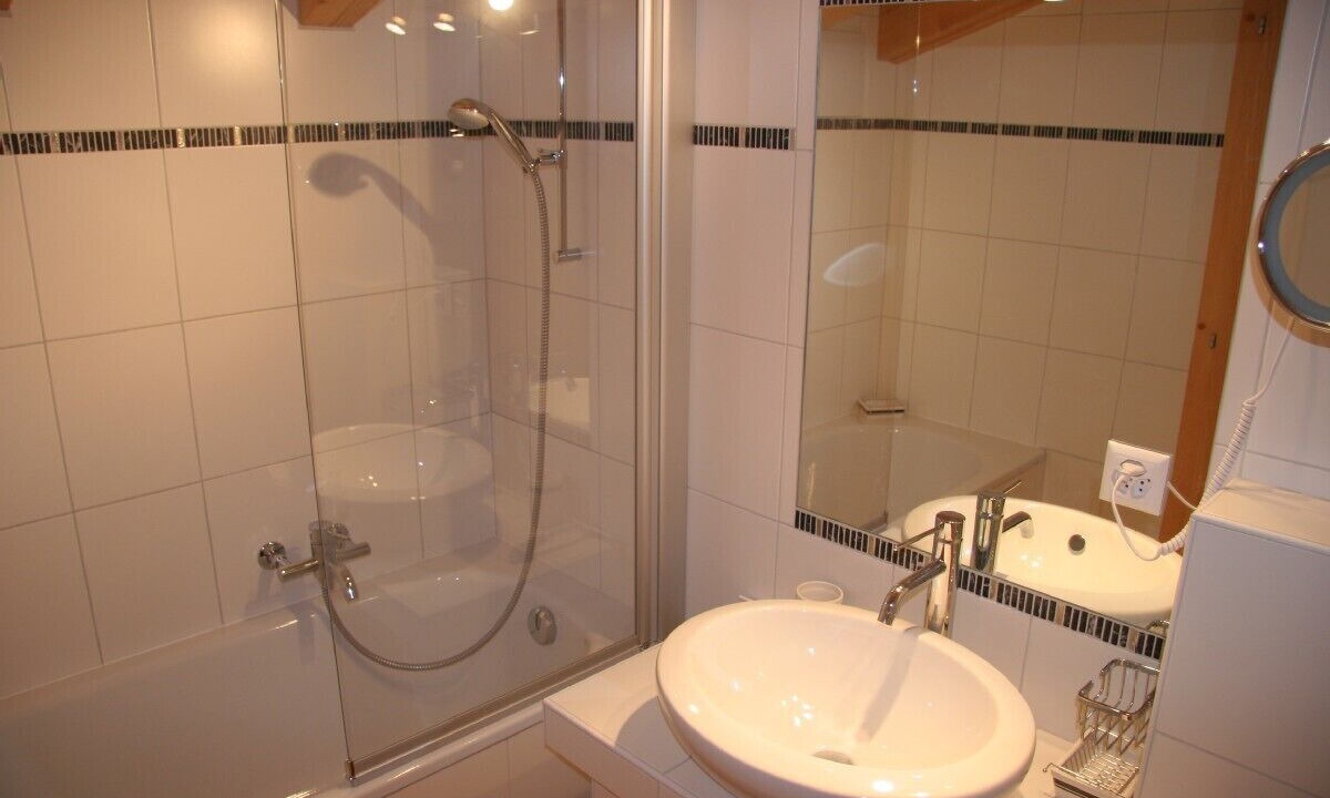 Photo of Bathroom in Saint-Pierre-de-Clages