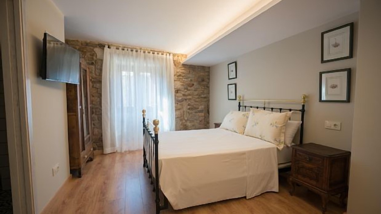 Photo of Bedroom in Dumbria