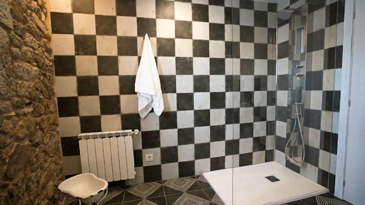 Photo of Bathroom in Dumbria