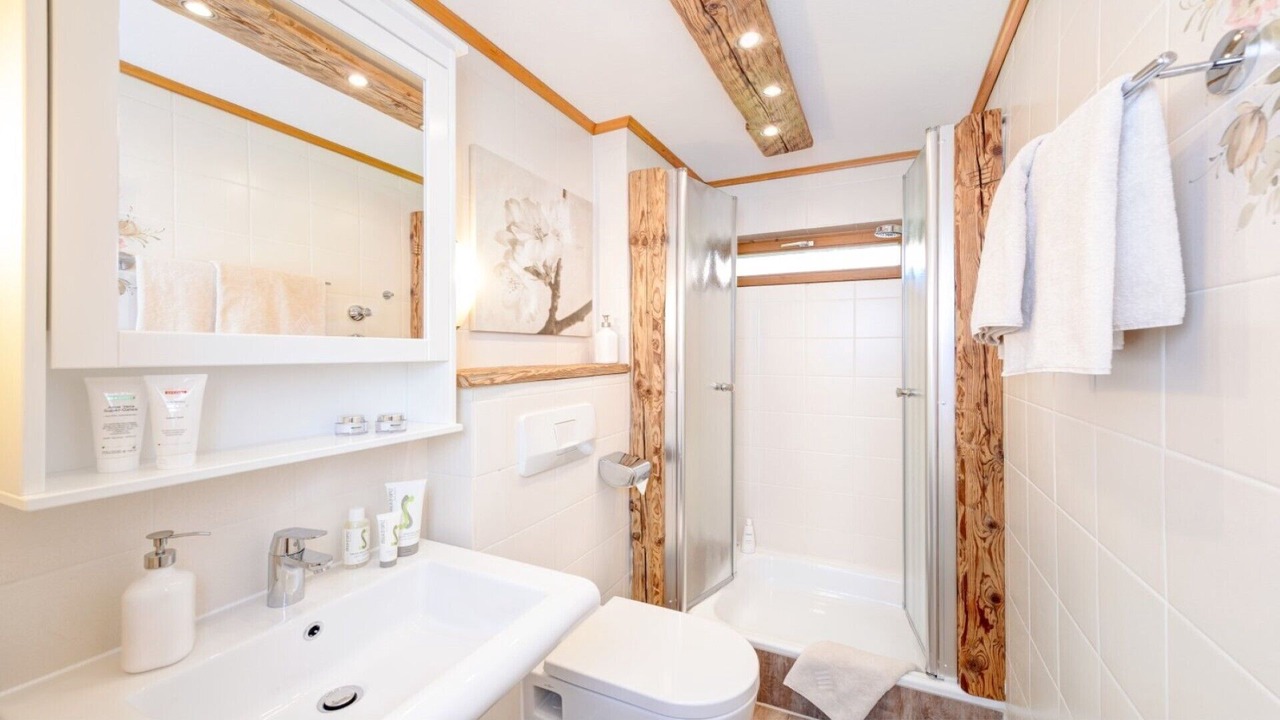 Photo of Bathroom in Schollang