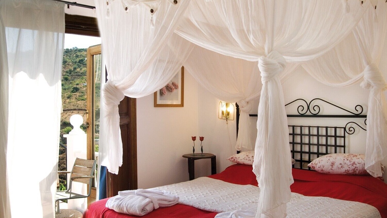 Photo of Bedroom in Comares
