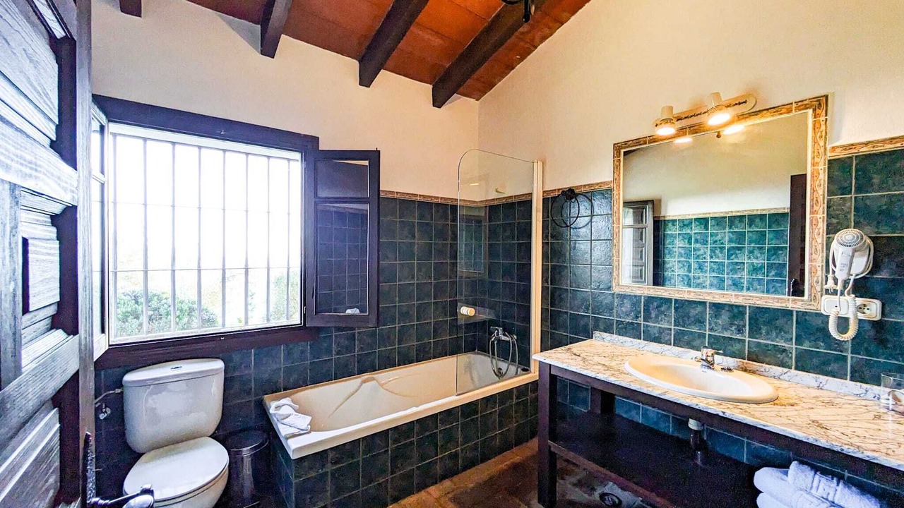 Photo of Bathroom in La Joya