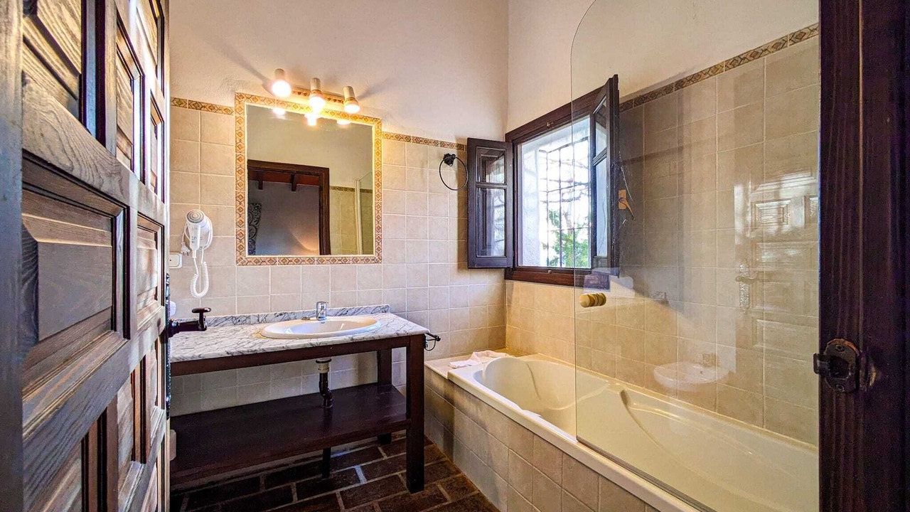 Photo of Bathroom in La Joya