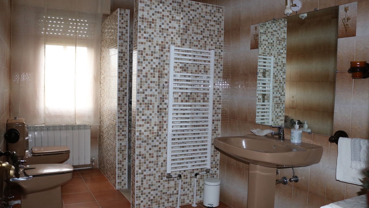 Photo of Bathroom in Alaejos
