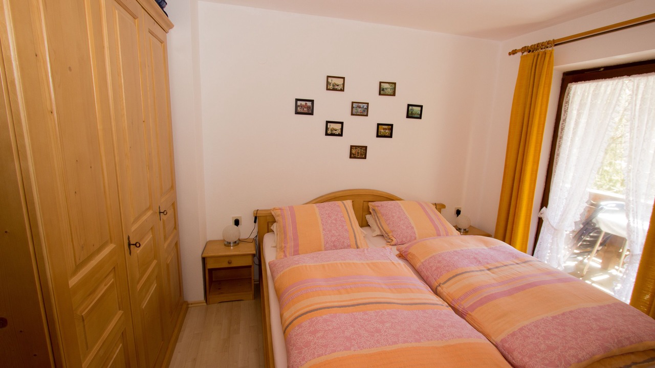 Photo of Bedroom in Weissbach an der Alpenstrasse