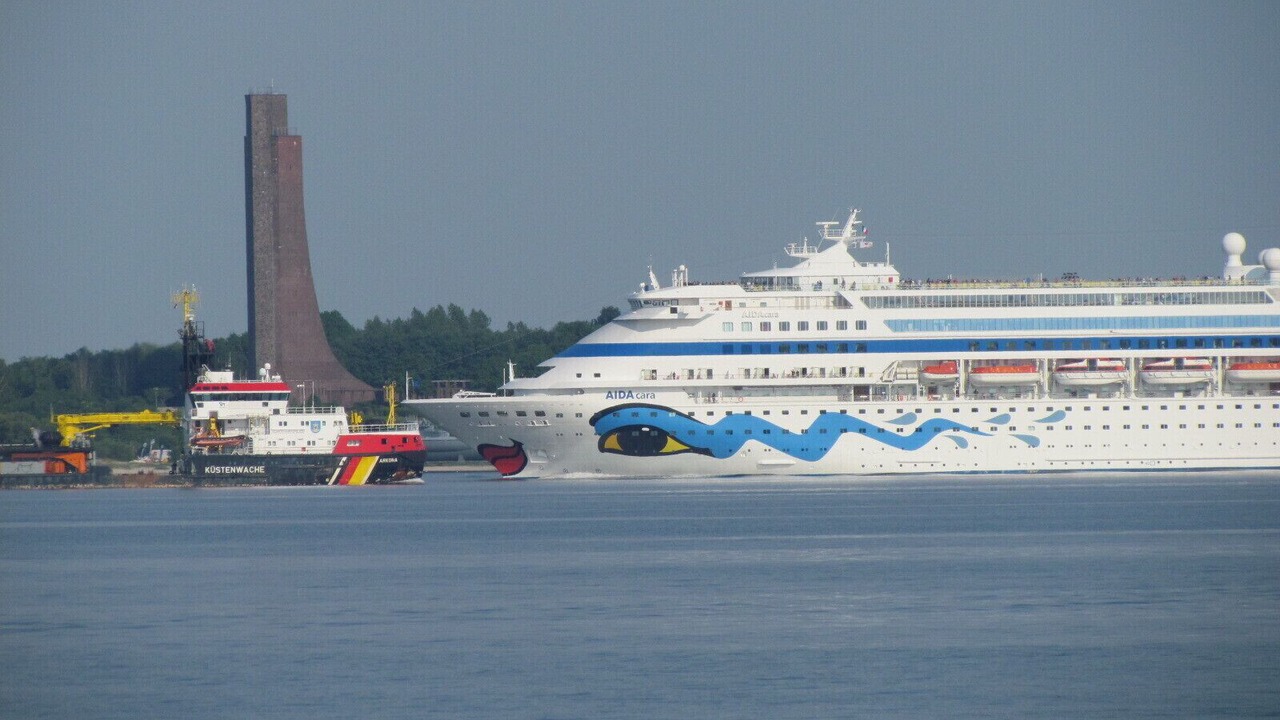 Photo of Others in Russee - Hammer