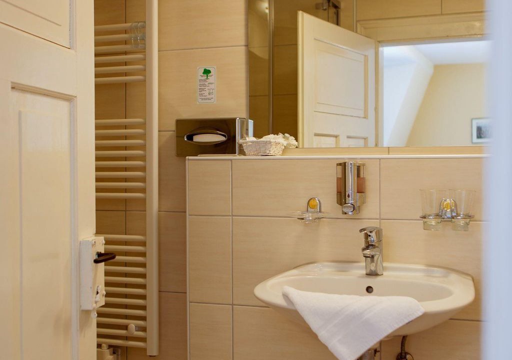 Photo of Bathroom in Rathen