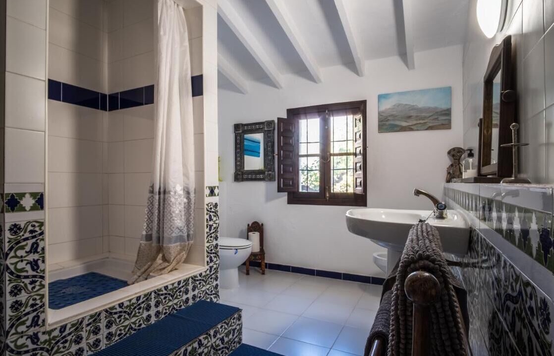 Photo of Bathroom in Comares