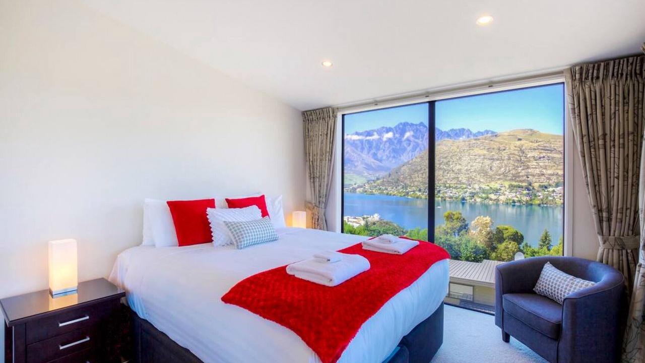 Photo of Bedroom in Queenstown