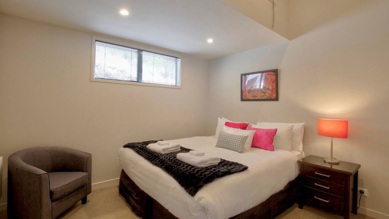 Photo of Bedroom in Queenstown