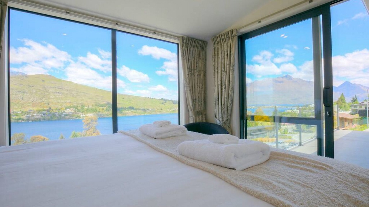Photo of Bedroom in Queenstown