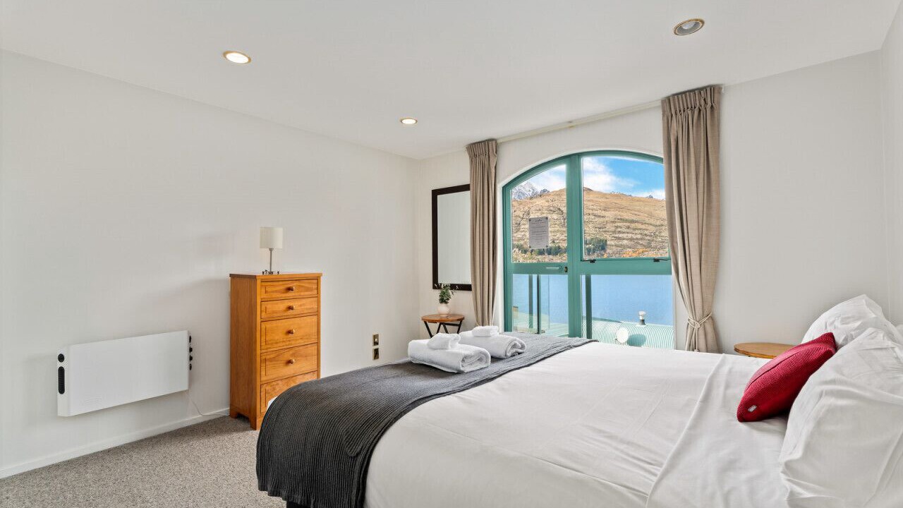 Photo of Bedroom in Queenstown