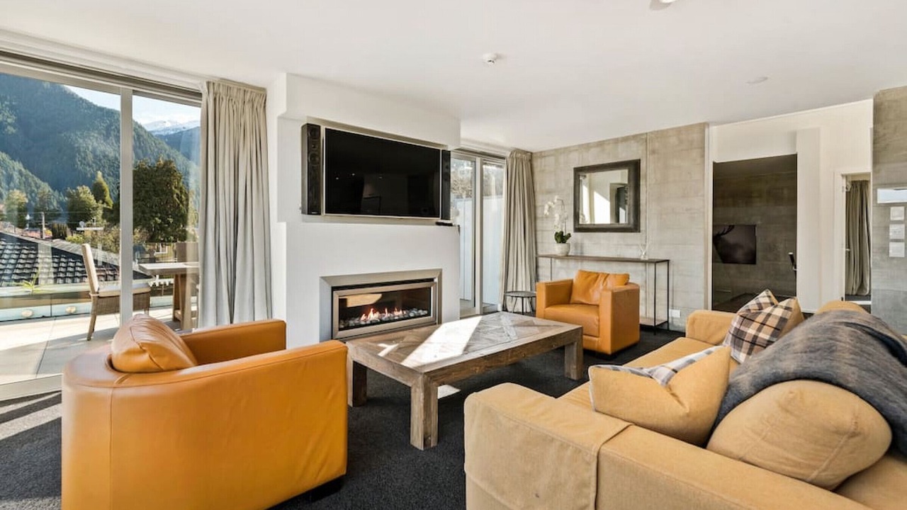 Photo of Livingroom in Queenstown City Centre