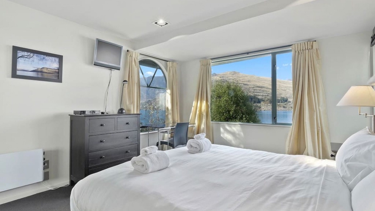 Photo of Bedroom in Queenstown